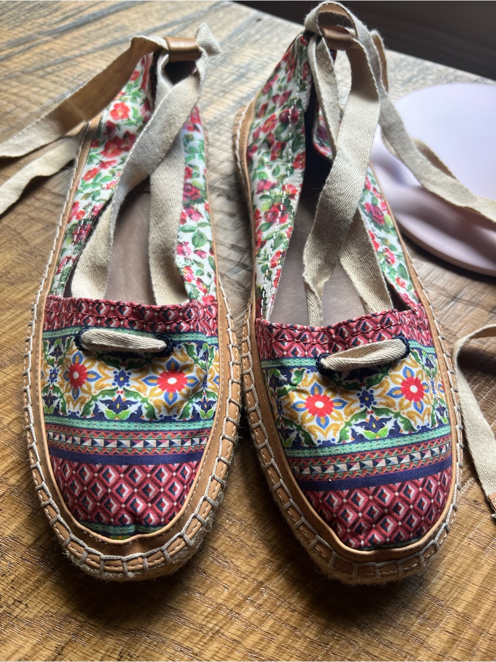 ANTONIO MELANI Floral Multicolor Espadrille Tie-Up Flats